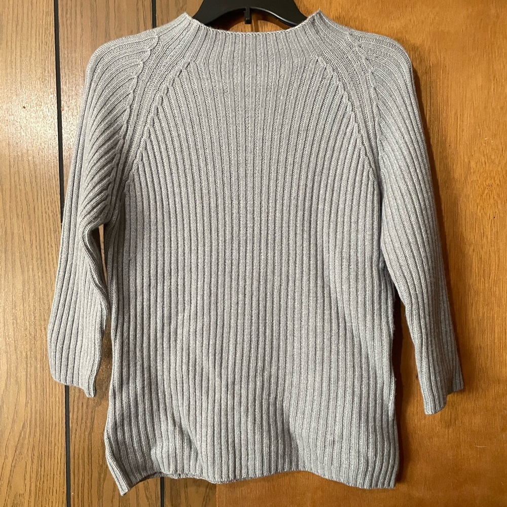 Old Navy Women’s Wool & Acrylic Sweater. 3/4 Sleeves. Large. Vintage. Good Cond.